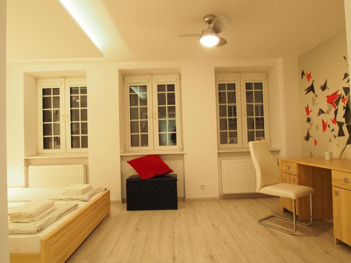 Grand-Tourist Amber Center Apartments กดัญสก์ ภายนอก รูปภาพ